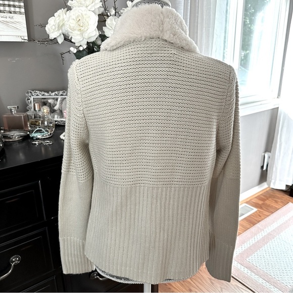 Chelsea & Theodore Oyster Faux Suede Sherpa Open Front Cardigan Sweater M - Picture 9 of 16